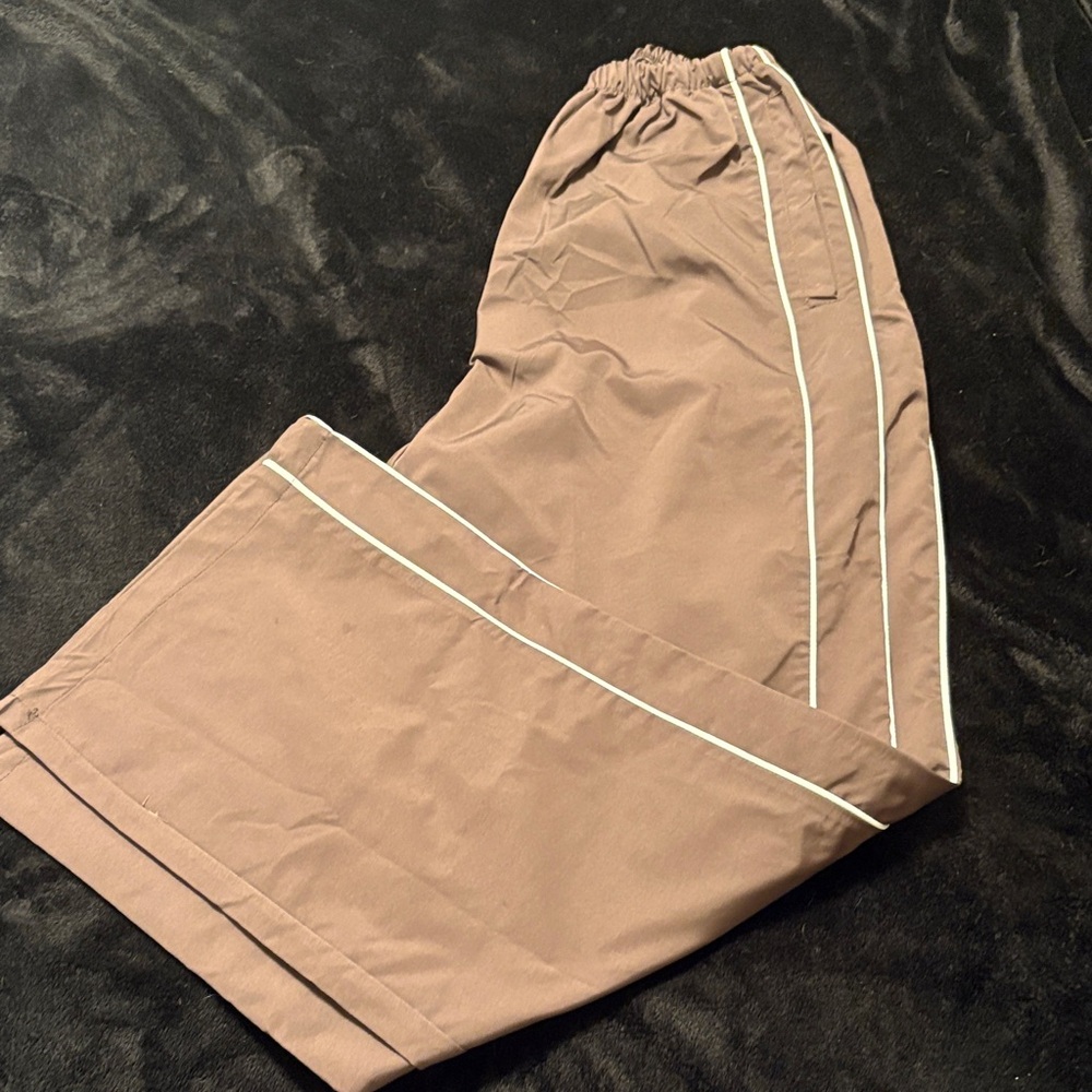 Amazon Essentials Women's Brown Joggers with White Trim